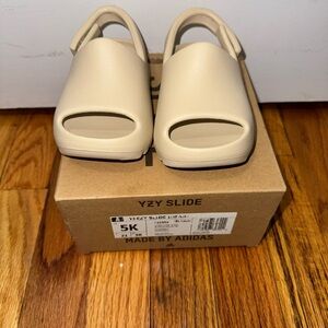 Yeezy Slides